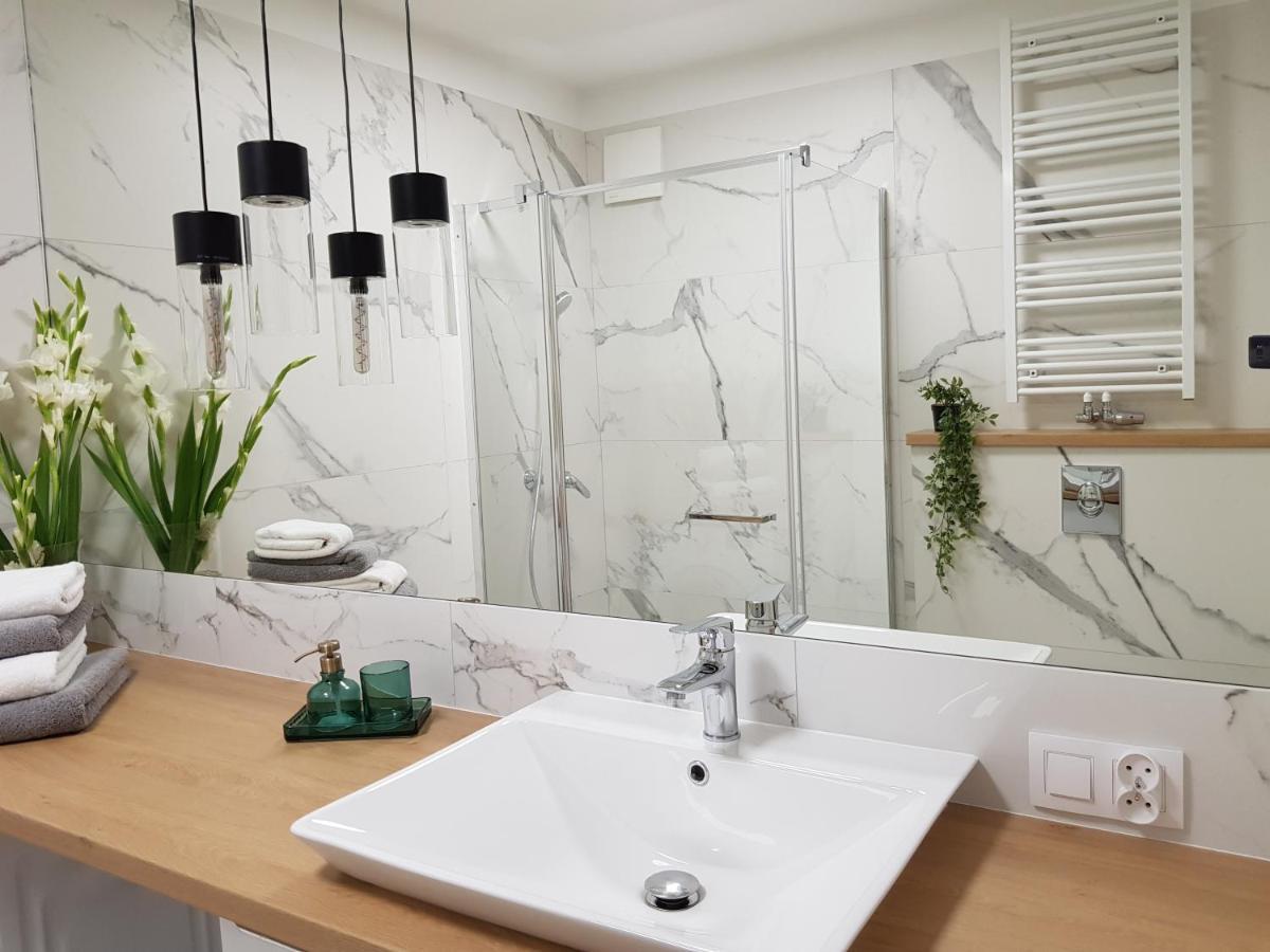 Old Motlawa Mirror Apartment Гданск Екстериор снимка